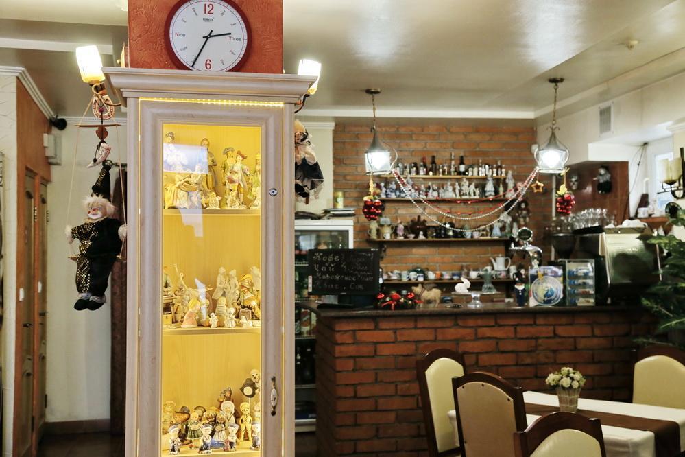 Hôtel Gracia à Berehove  Extérieur photo